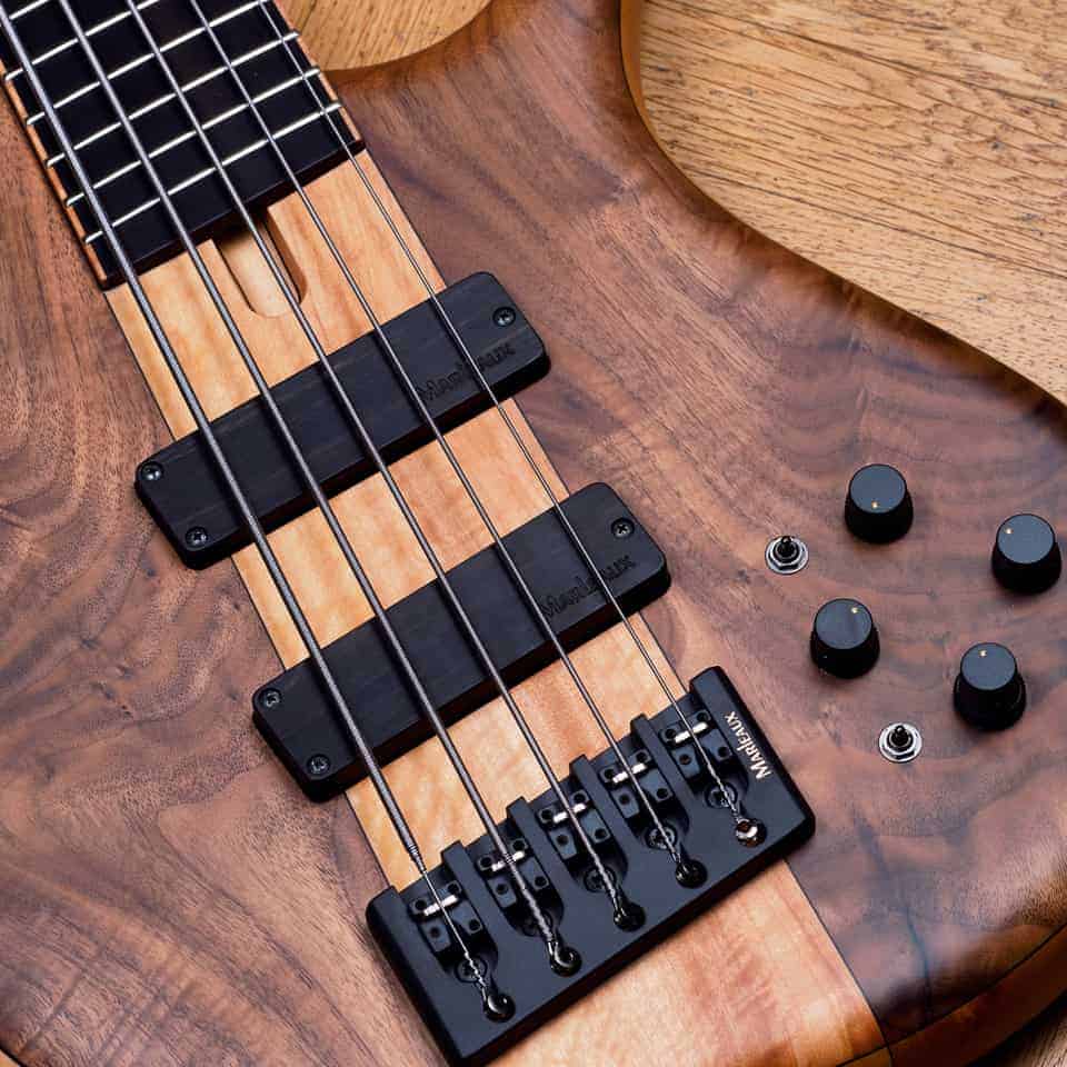Marleaux MBass Custom 5 Hollow body