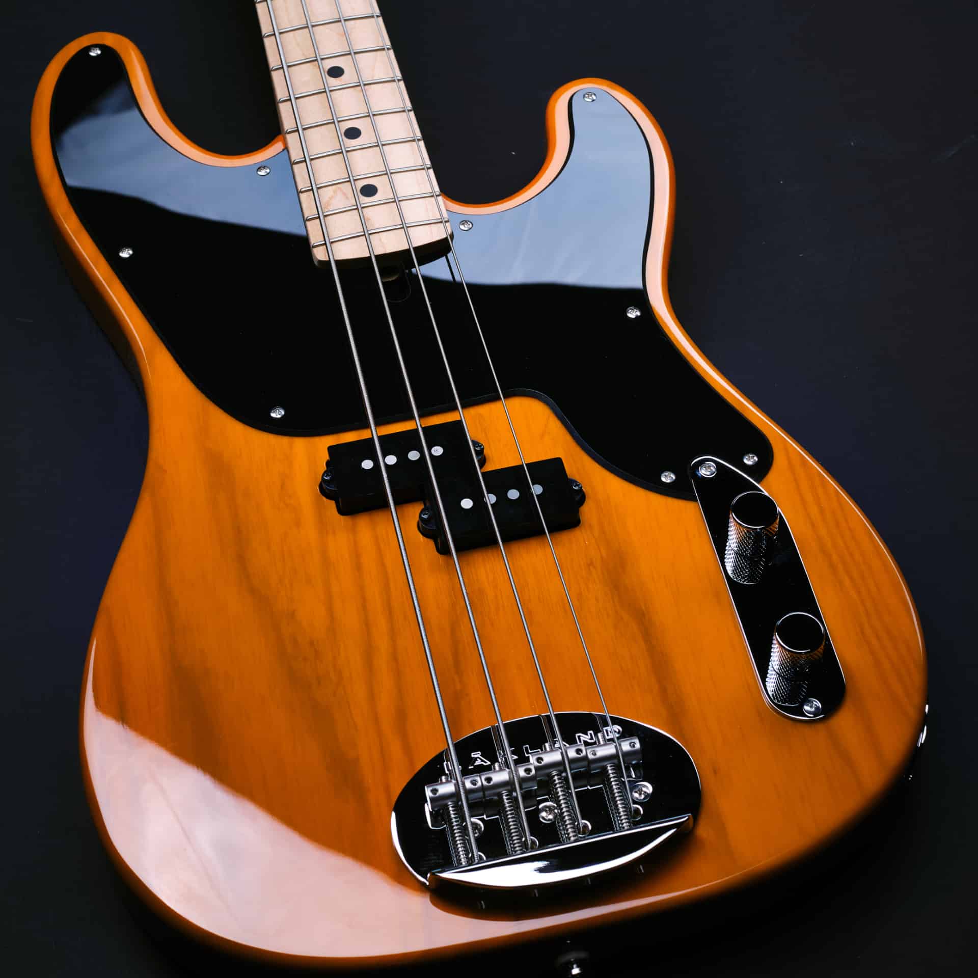 Lakland Skyline 4451 Butterscotch Bass Buddha