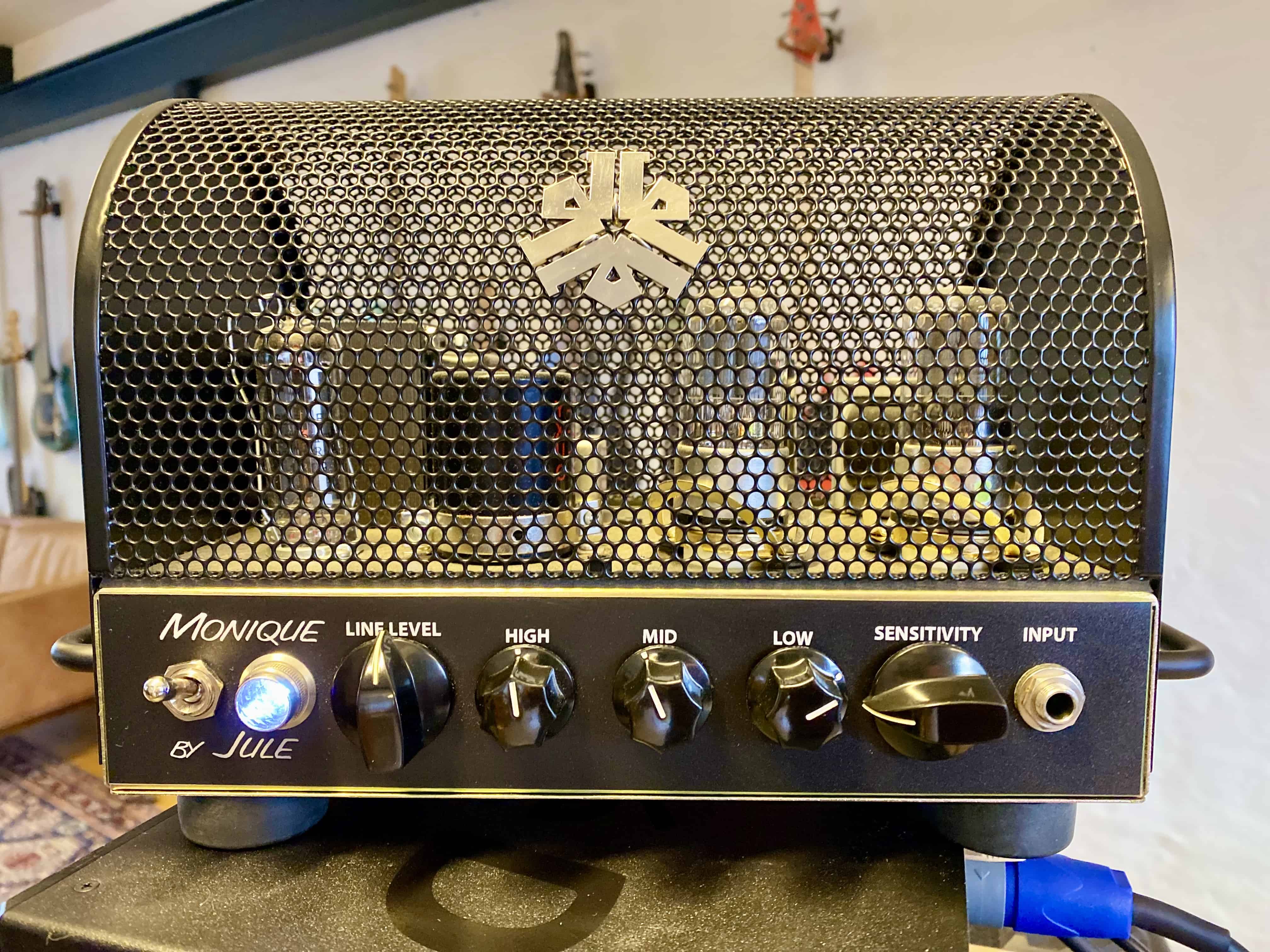 Preowned Noble preamp + case | Bass Buddha