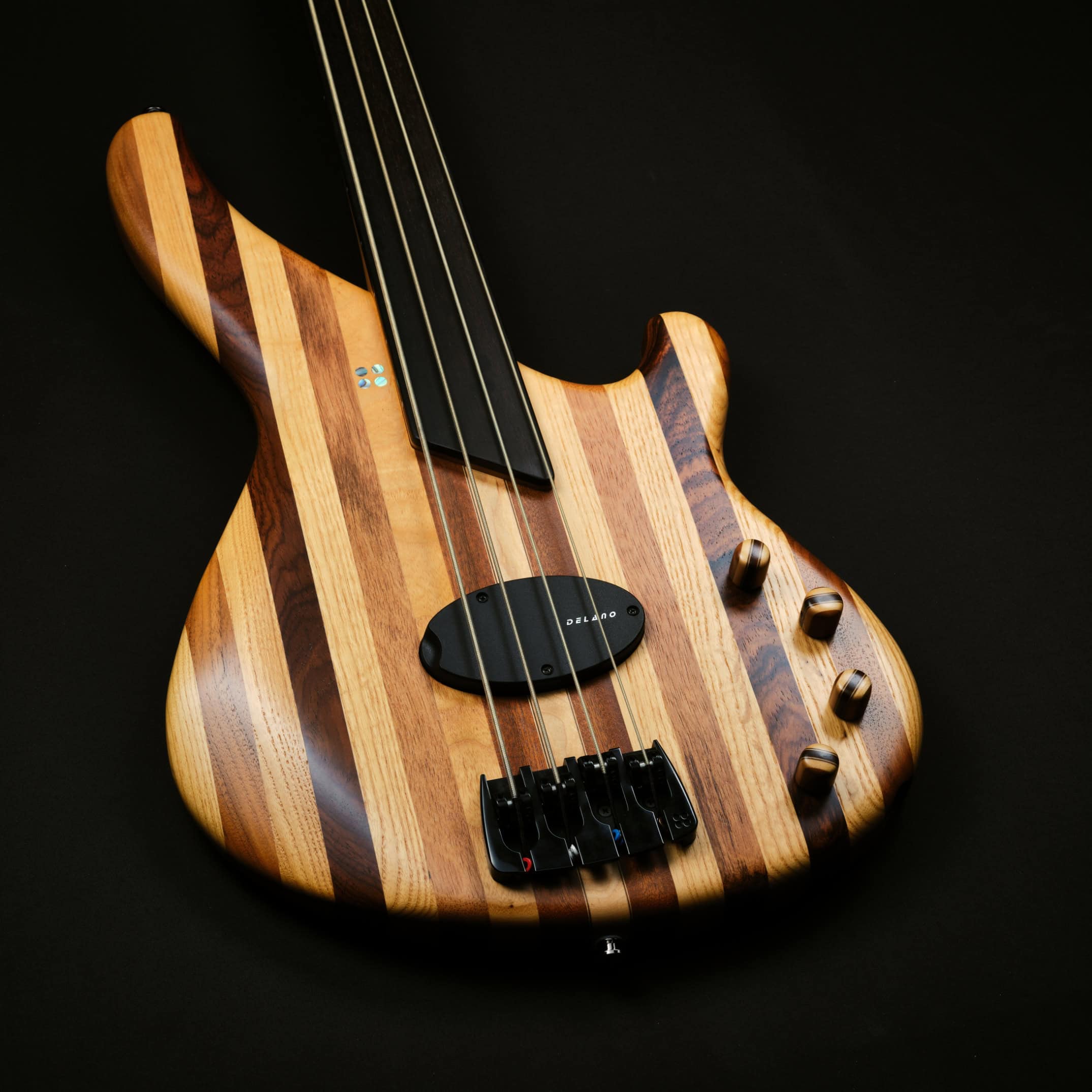 Pre-owned Sandberg Custom Stripe Fretless 4 2012 (1)